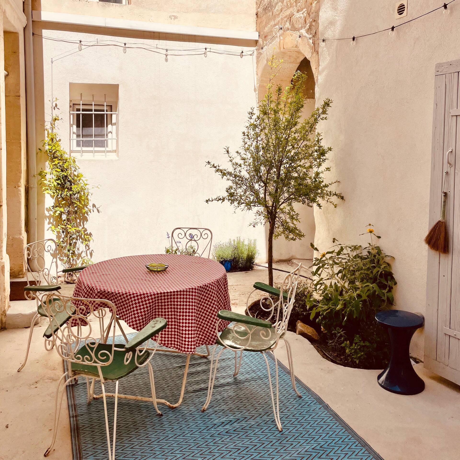 Cour de la MAISON MOUNTADO, Arles